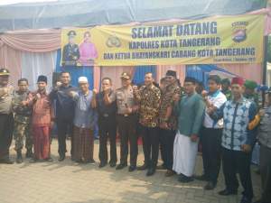 Kapolresta Tangerang AKBP Sabilul Alif bersilaturahmi dengan tokoh masyarakat Pasar Kemis dan Sindang Jaya.
