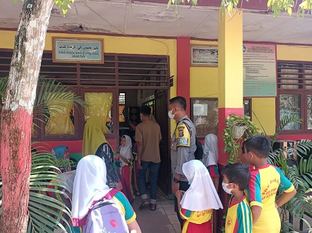 Polsek Pulau Raja Polres Asahan Monitoring Vaksinasi Dosis I Bagi Pelajar 2