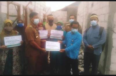 Kopsyah BMI Berikan Bantuan kepada Korban Kebakaran di Mauk