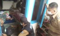 Kadis Sosial Kunjungi Keluarga Disabilitas di Sepatan