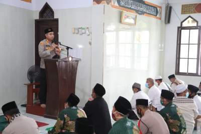 Kapolresta Tangerang Gelar Jumling ke Mesjid Cisoka Indah Regensi