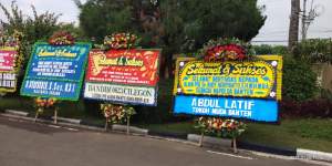Abdul Latif Kirim Karangan Bunga Ucapkan Selamat Bertugas Irjen Pol Rudy Heriyanto di Banten