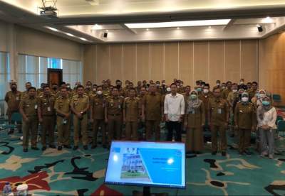 Walikota Tangsel bersama Perwakilan Komisioner KPU dan Camat serta Lurah