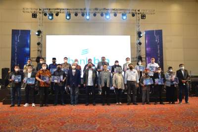 Zaki Beri Penghargaan&nbsp;Digital Payment Awards Ke 17 OPD dan Mitra