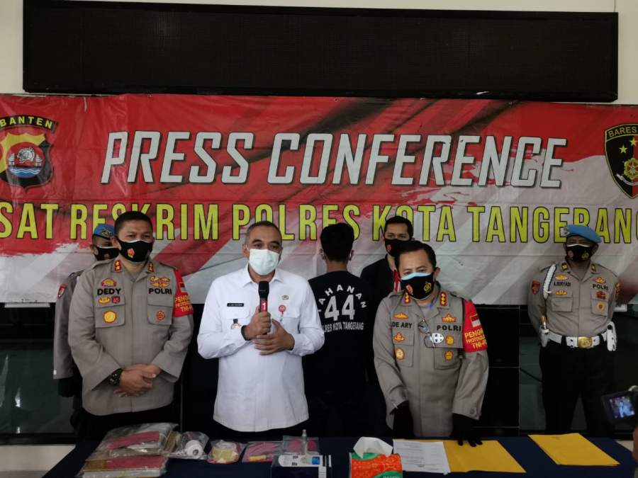 Kapolresta Tangerang Bareng Bupati Gelar Press Reles Kasus Coret Mushola Alquran