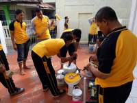 Polres Metro Tangerang Bersih-bersih Masjid
