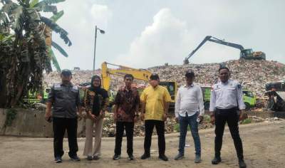 Komisi lV DPRD Tangsel saat kunjungi TPA