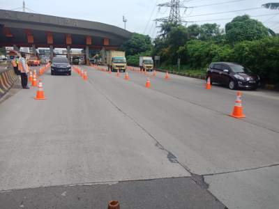 Siaga Penyebaran Covid 19, Astra Tol Tangerang-Merak Cegat Ratusan Kendaraan