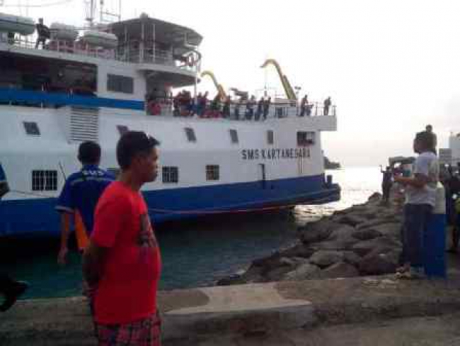 Satu Penumpang Terluka Paska Insiden KMP SMS Kartanegara Tabrak Dermaga III