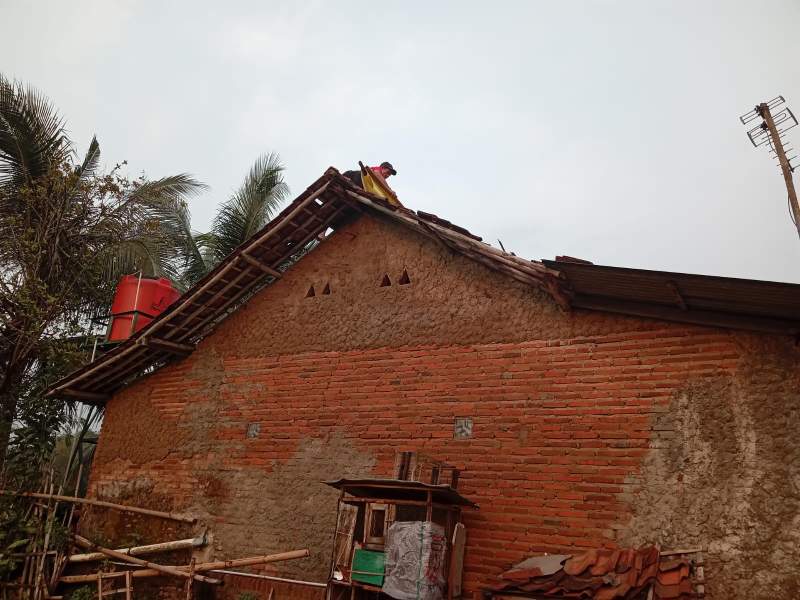 Korban Angin Puting Beliung di Cikuya Butuh Bantuan