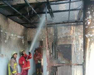 Akibat Charger HP, Rumah Warga di Curug Hangus Terbakar