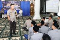 Kapolresta Tangerang Minta Santri Jadi Pelopor Tertib Lalu Lintas