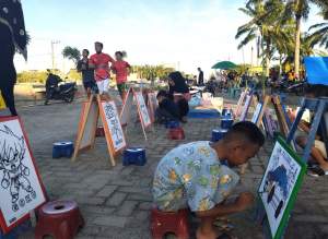 Aktivias permainan anak-anak di alun-alun Serdang Bedagai.