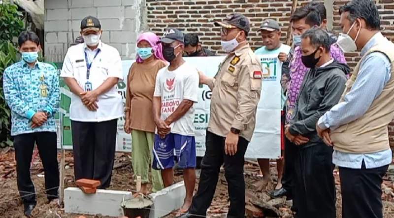 Kopsyah BMI Kembali Bangun Rumah di Desa Laksana Pakuhaji