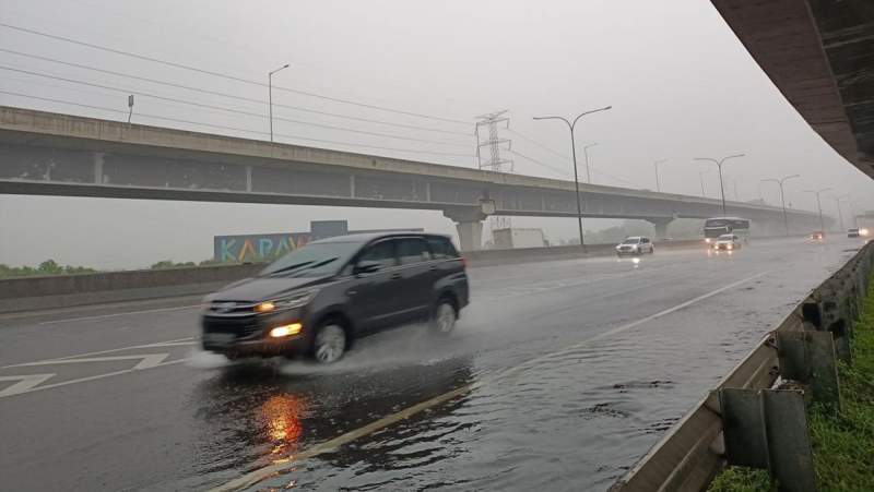 Ilustrasi ruas jalan tol di Jakarta.