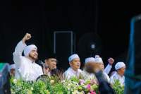 Semarak HUT ke-16, Puluhan Ribu Masyarakat Berkumpul dalam Tangsel Bersholawat