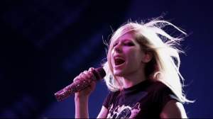 Avril Lavigne Rilis Album Baru Bertajuk Love Sux