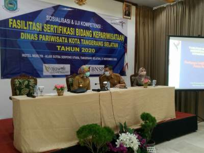 Airin Buka Uji Kompetensi dan Sertifikasi Pekerja Bidang Pariwisata di Tangsel
