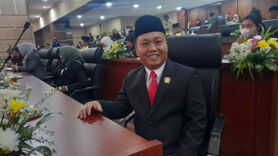 Dermawan Lase usai prosesi pelantikan dan pengambilan sumpah janji Anggota DPRD Kota Tangsel.