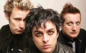 Green Day Batalkan Konser di Moskow Rusia