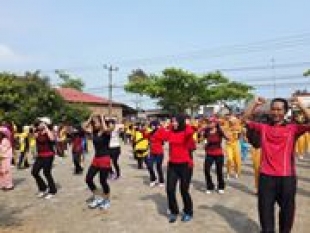 Dispora Ajak Warga Senam Sehat