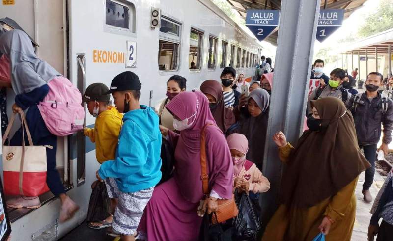 Tiket Kereta Api Mudik Lebaran Ludes Terjual 426.000