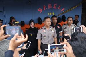 Kapolres Metro Tangerang Kombes Harry Kurniawan saat gelar oerkara pembunuhan di Cafe Sabela di Kecamatan Benda, Kota Tangerang