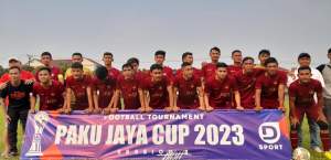 Kesebelasan Bingunk FC kejar target juara Pakujaya Cup 2023. Pada pertandingan perdananya di Stadion Mini Pakujaya, klub asal Kembangan, Jakarta Barat itu menang 2-1 atas Mellians FC.