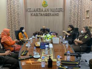 Dr Reda Manthovhani Gelar Kunker ke Kejari Kabupaten Tangerang