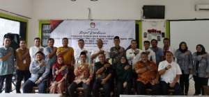KPU Tangsel saat menggelar rapat koordinasi bersama Anggota KPU Banten, Bawaslu, Kesbangpolinmas dan Camat se-Tangsel.