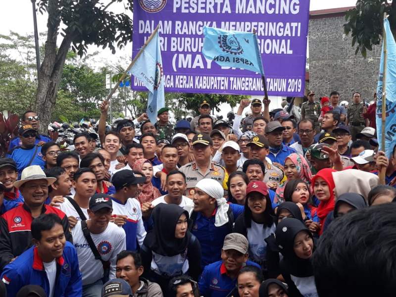 Buruh di Tangerang Rayakan May Day Dengan Lomba Mancing