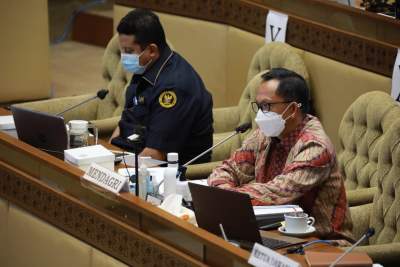 Pilkada Tetap Dilaksanakan dengan Penegakkan Disiplin Protokol Kesehatan dan Sanksi hukum