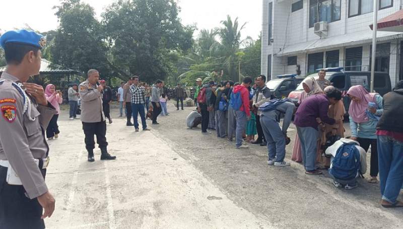 Polsek Pakuhaji Pulangkan 19 Pelajar Terduga Pelaku Tawuran ke Orang tuanya