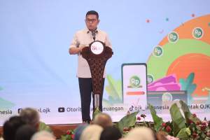 Gubernur Andra Soni Ajak Mahasiswa Tingkatkan Kecerdasan Finansial di Era Digital