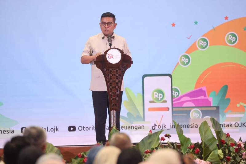 Gubernur Andra Soni Ajak Mahasiswa Tingkatkan Kecerdasan Finansial di Era Digital