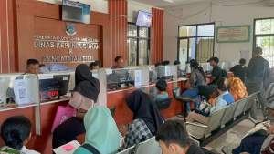 Pengakuan Warga Terkait Pelayanan Adminduk di Tangsel