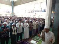 Do'akan Tsunami, Zaki Solat Gaib Bareng Jemaah Mesji Al- Amjad
