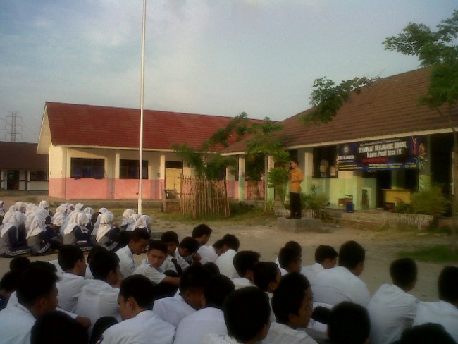 SMK 1 Anyer Gencar Membina Siswa