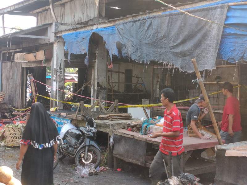 Polisi Selidiki Penyebab Kebakaran Pasar Sentiong