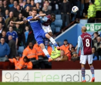 Drama Sembilan Pemain, Chelsea Takluk Di Villa Park