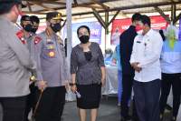 Sekda Dampingi Kapolri Tinjau Vaksinasi Buruh di PT Elite Cikupa