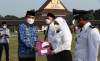 Pimpin Apel Pagi, Mad Romli Serahkan 781 SK CPNS