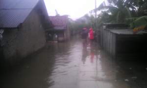 Warga Pabuaran Terendam Banjir