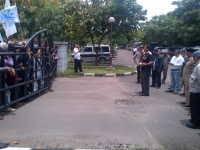 DPRD dan Disnaker saat menemui Buruh PT Jabatek 