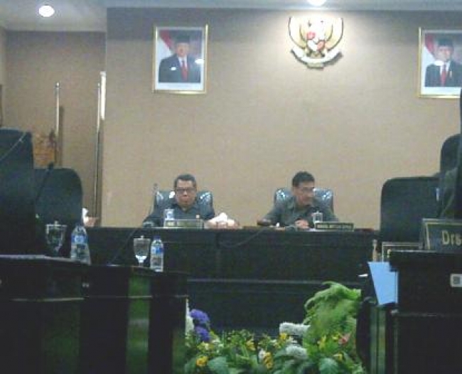 Rapat Paripurna, Empat Fraksi Kritik Keras Pemkot Tangsel