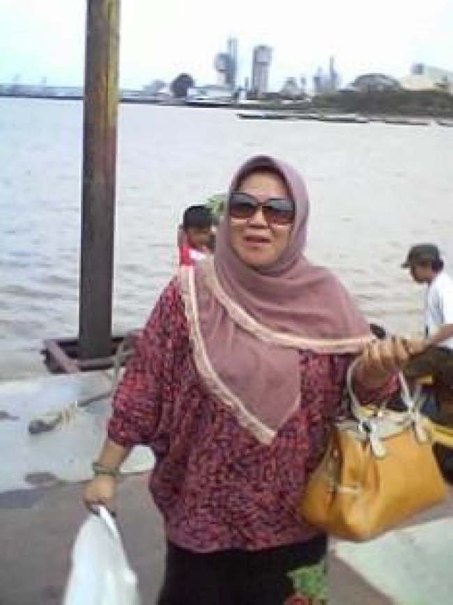 Dra. Rahmawati MZ.