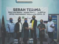 Forum CSR Banten Gandeng PWI Salurkan 5 Ton Beras