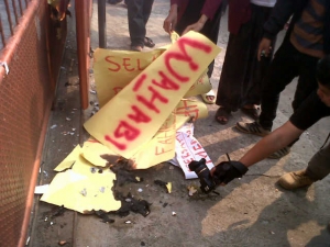 Dianggap Hina Santri, Fahri Diusir Dari Indonesia