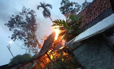 Rumah Warga Desa Pasir Nangka Dilalap Sijago Merah