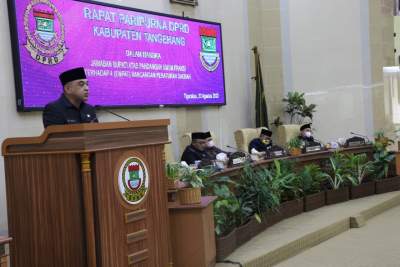 Hadiri Rapat Paripurna, Zaki Jawab Pandangan Fraksi di DPRD